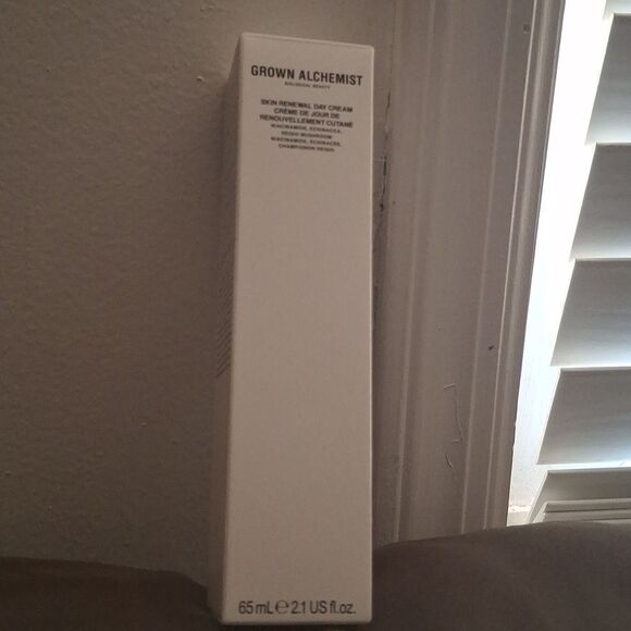 Grown Alchemist Skin Renewal Day Cream - Picture 2 of 4